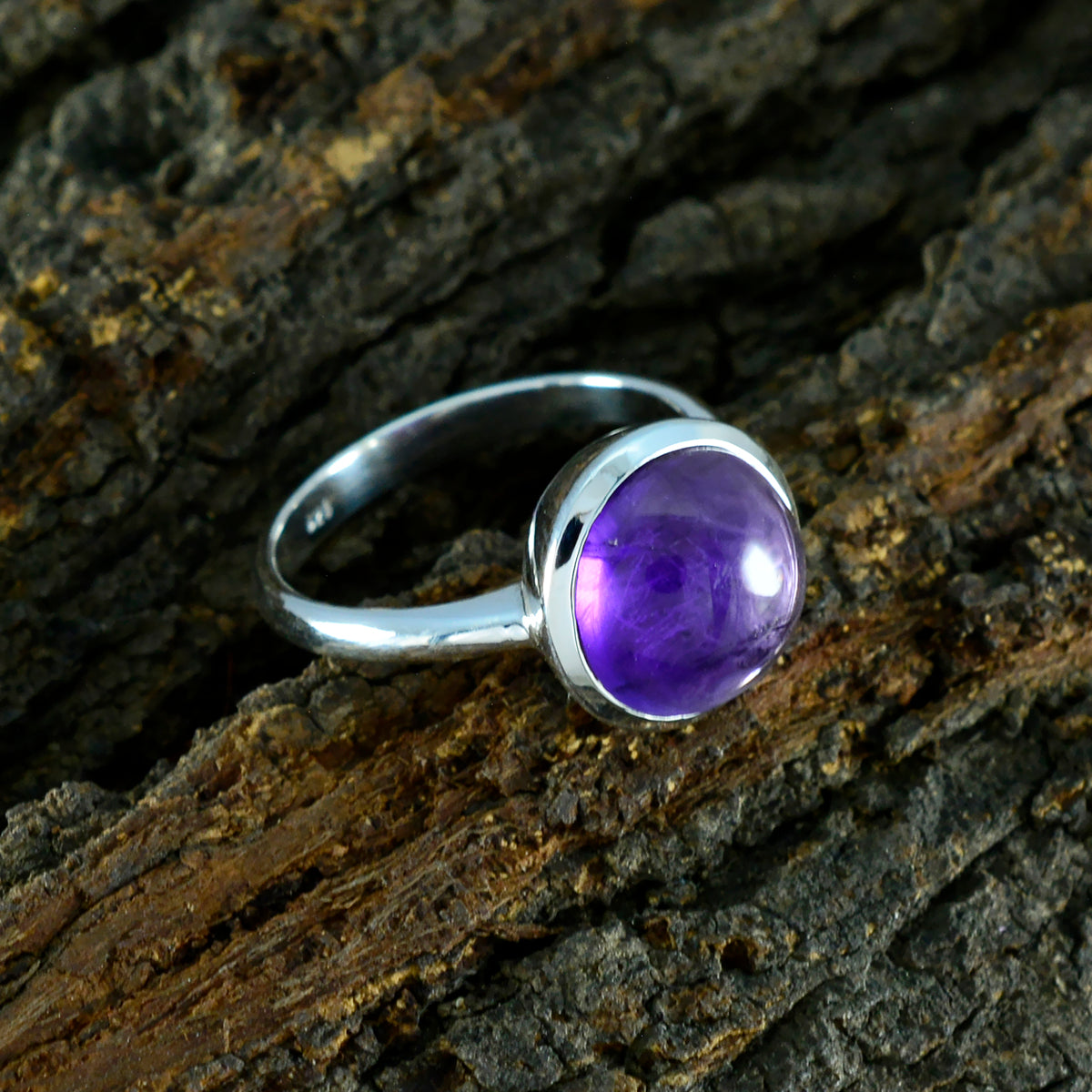 Alina Graceful Purple Solitaire Ring