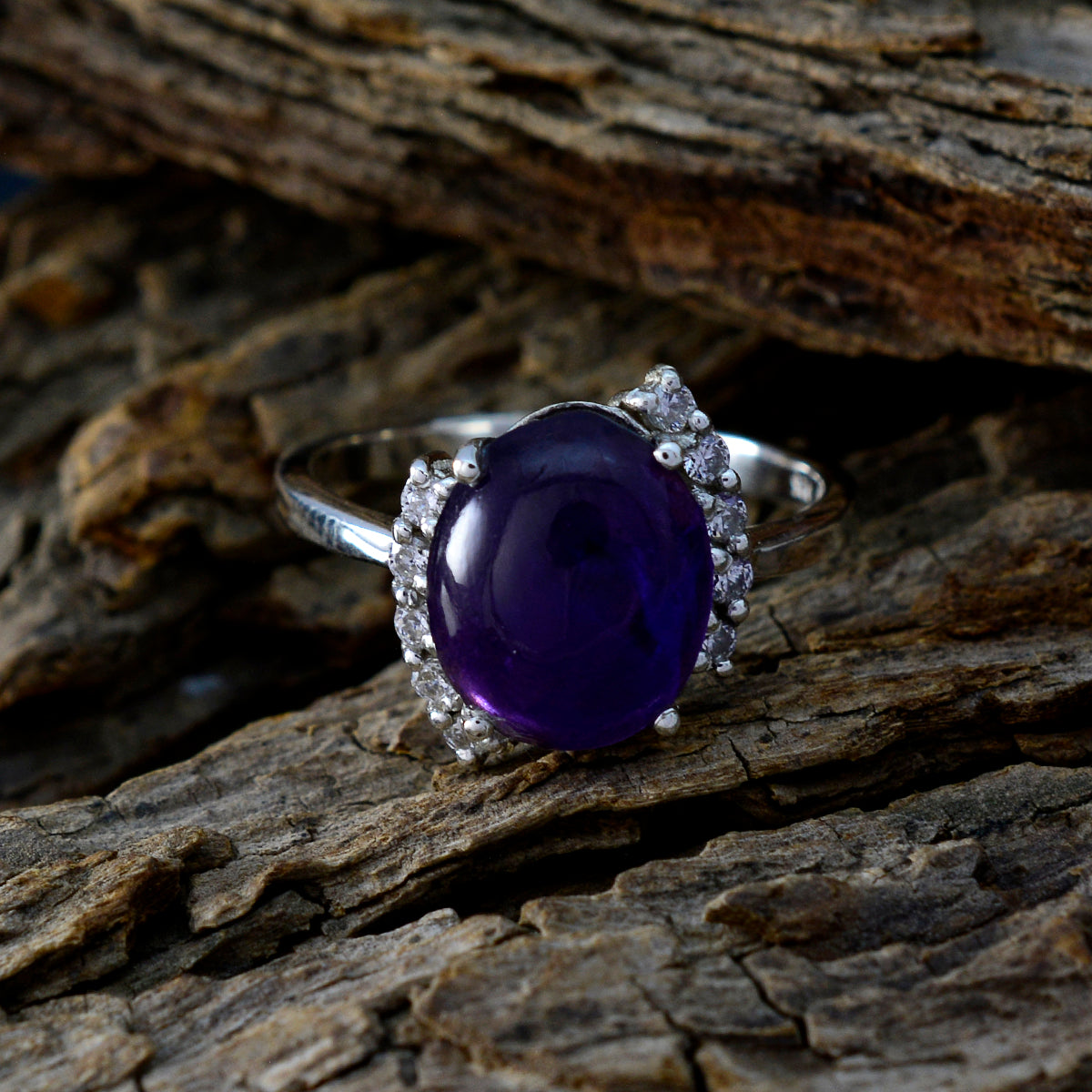 Evelyn Feminine Purple Halo Ring