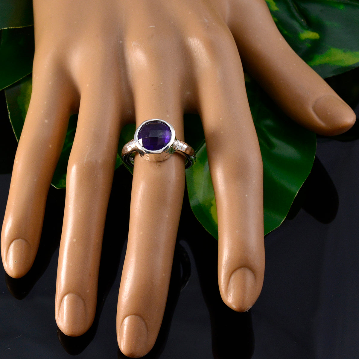 Agustina Luxurious Purple Solitaire Ring