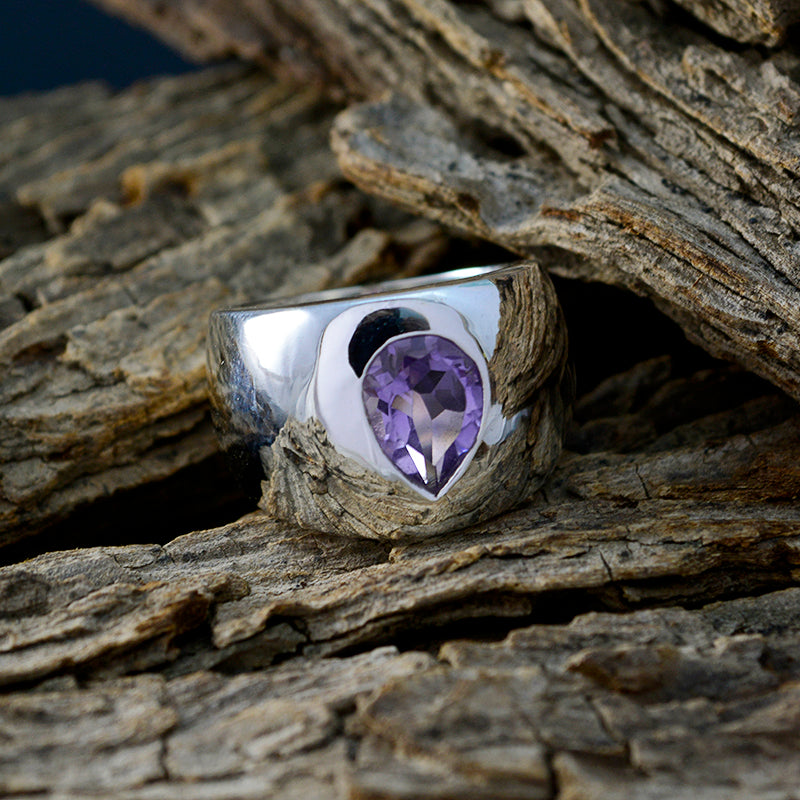 Mathilde Romantic Purple Solitaire Ring