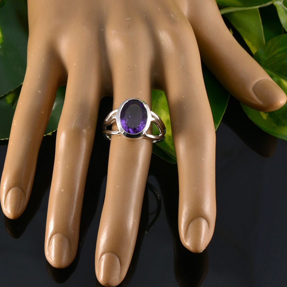 Kennedy Luxurious Purple Solitaire Ring