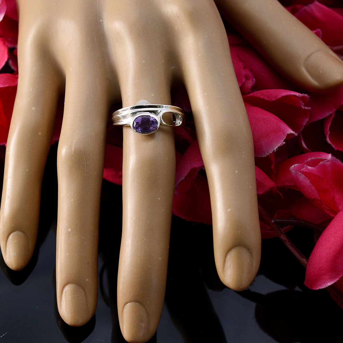 Ella Modern Purple Solitaire Ring