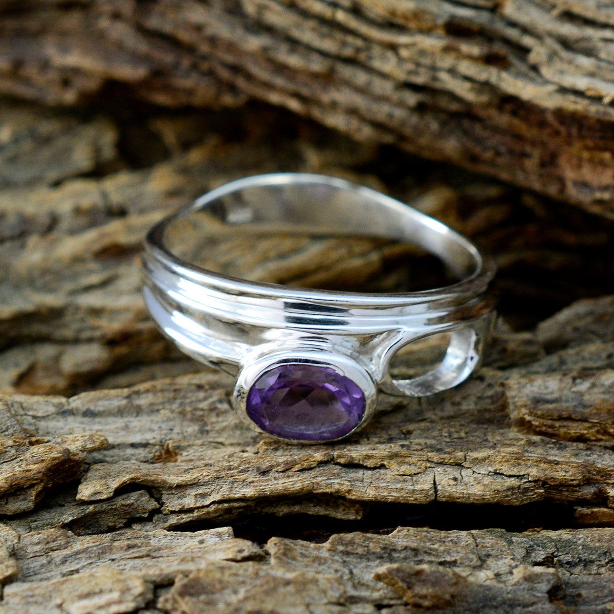 Ella Modern Purple Solitaire Ring
