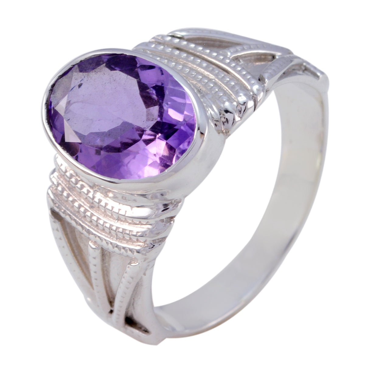 Carolina Vintage Purple Solitaire Ring