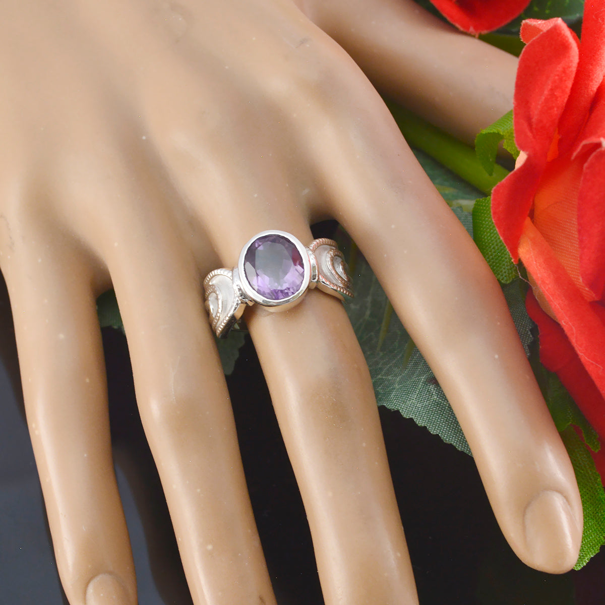 Cecilia Romantic Purple Solitaire Ring