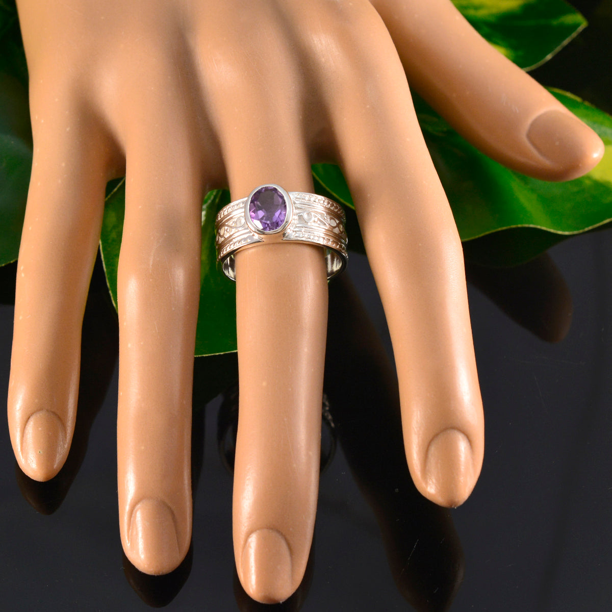 Maria Art Deco Purple Solitaire Ring