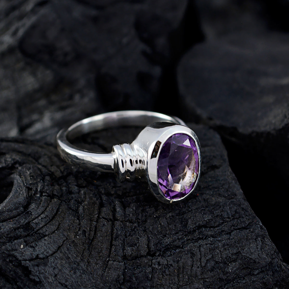 Putri Sophisticated Purple Solitaire Ring