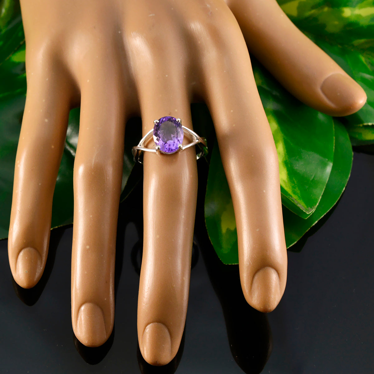 Naomi Glamorous Purple Solitaire Ring