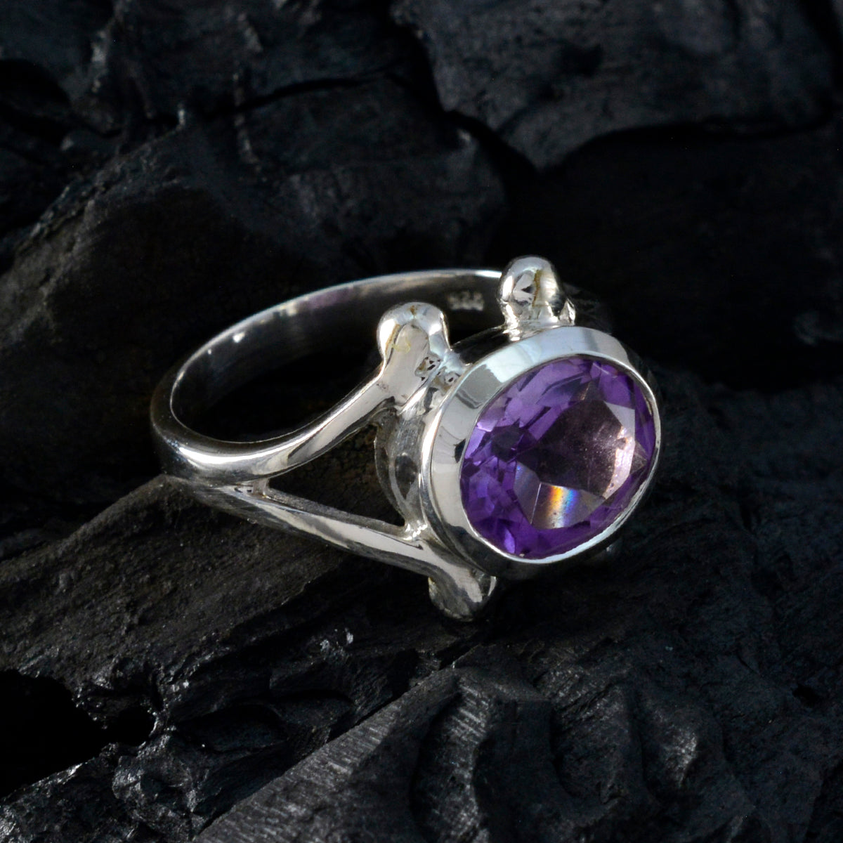 Bianca valentine Purple Solitaire Ring