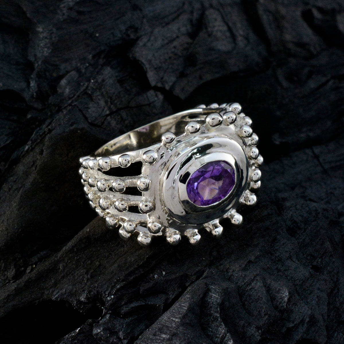 Agustina Retro Purple Solitaire Ring