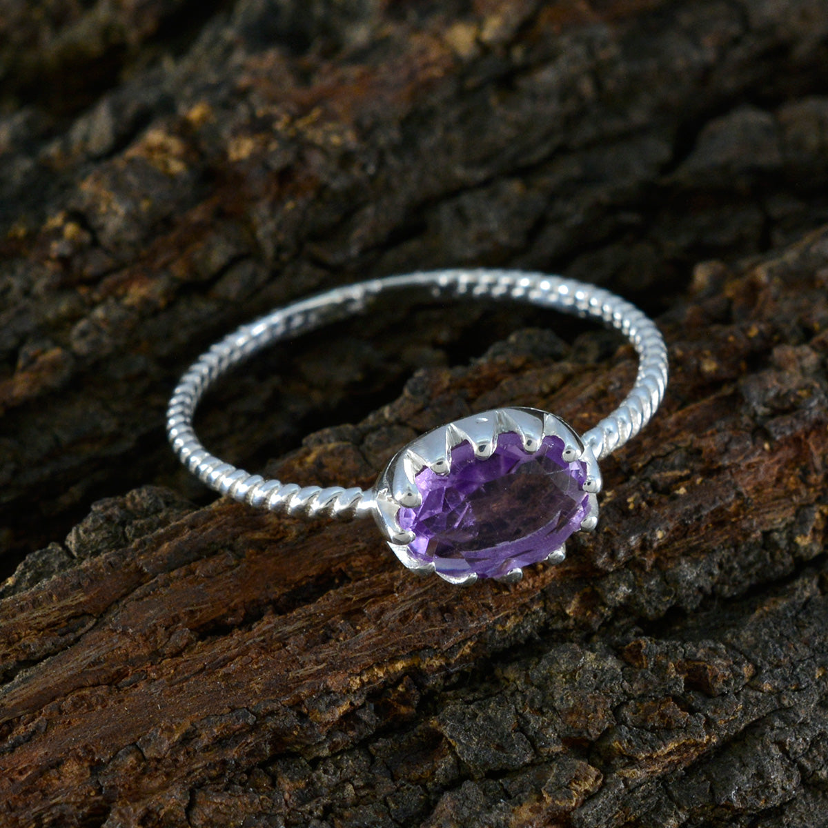 Aiko Twist Purple Solitaire Ring