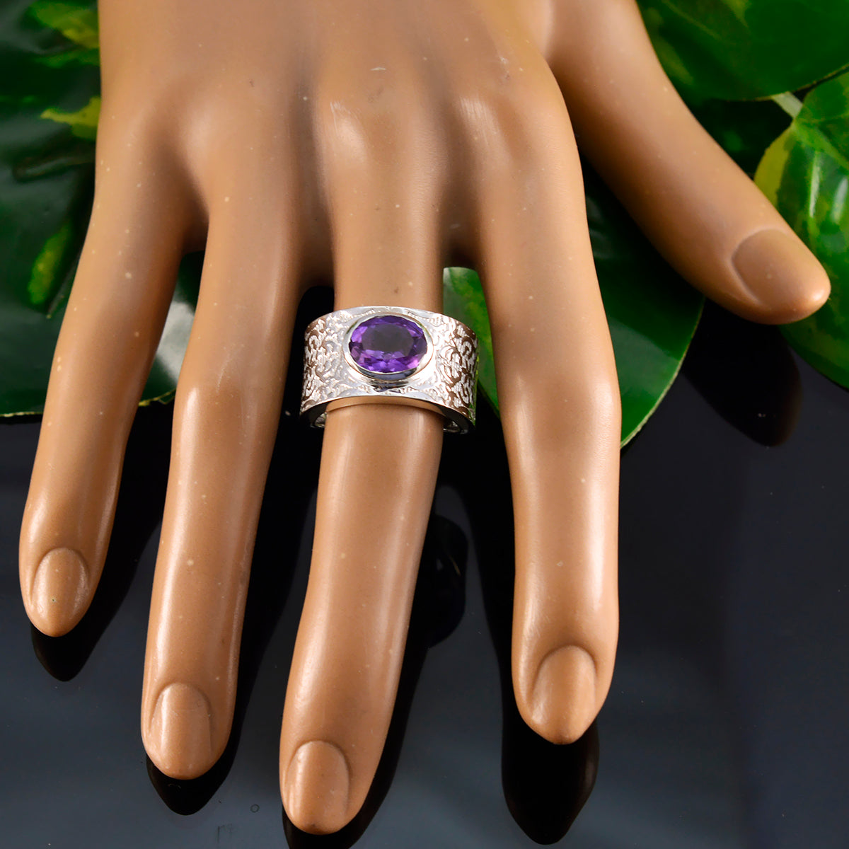 Agustina Art Deco Purple Solitaire Ring