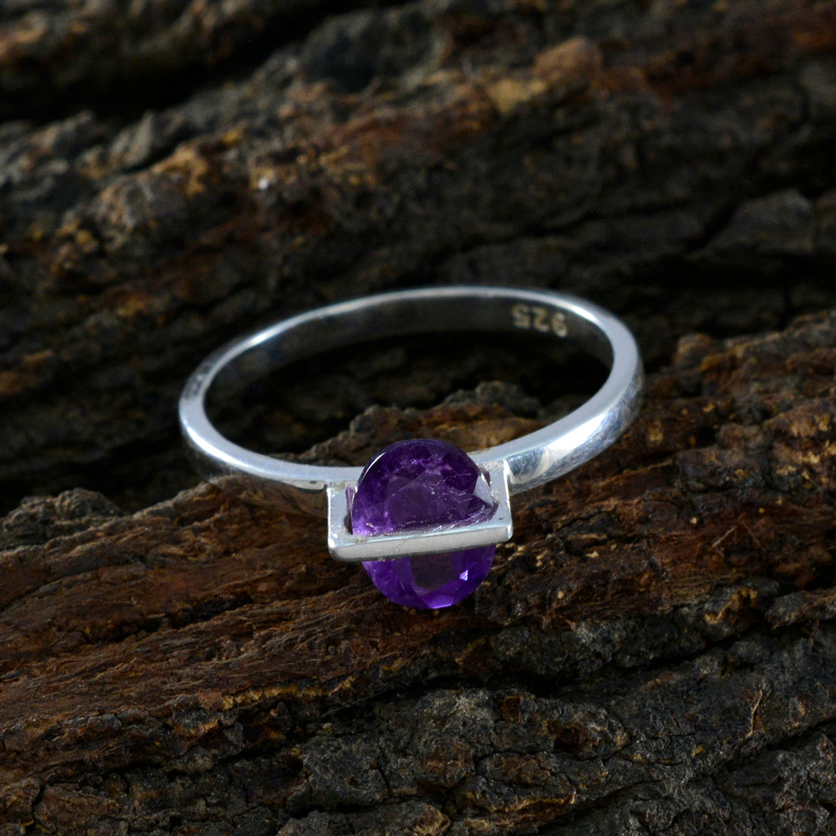 Emi Feminine Purple Solitaire Ring