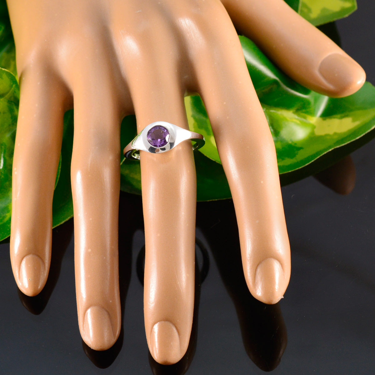 Teresa Feminine Purple Solitaire Ring
