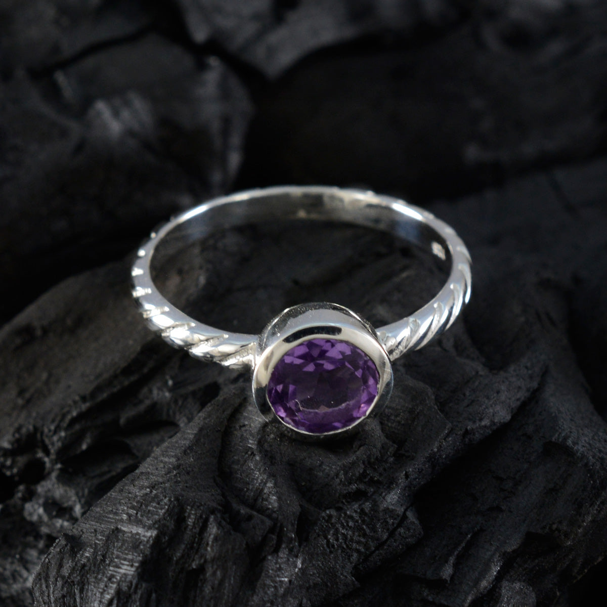 Eliza Trendy Purple Solitaire Ring