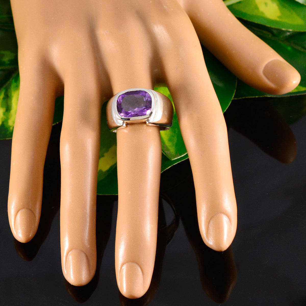 Natcha Contemporary Purple Solitaire Ring