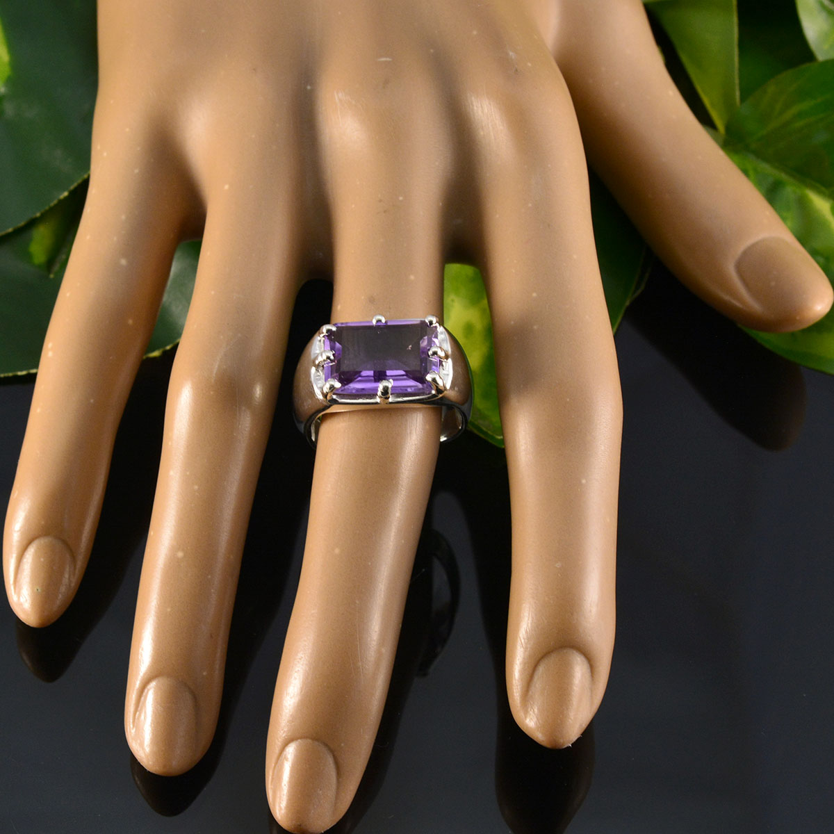 Ava Trendy Purple Solitaire Ring