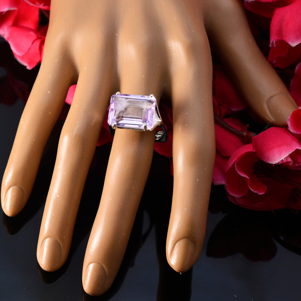 Siti Art Deco Purple Solitaire Ring