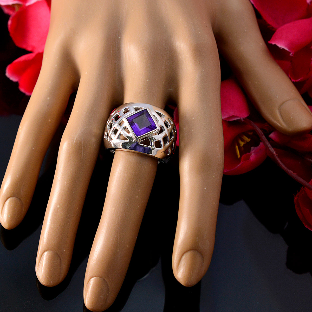 Skylar Retro Purple Solitaire Ring