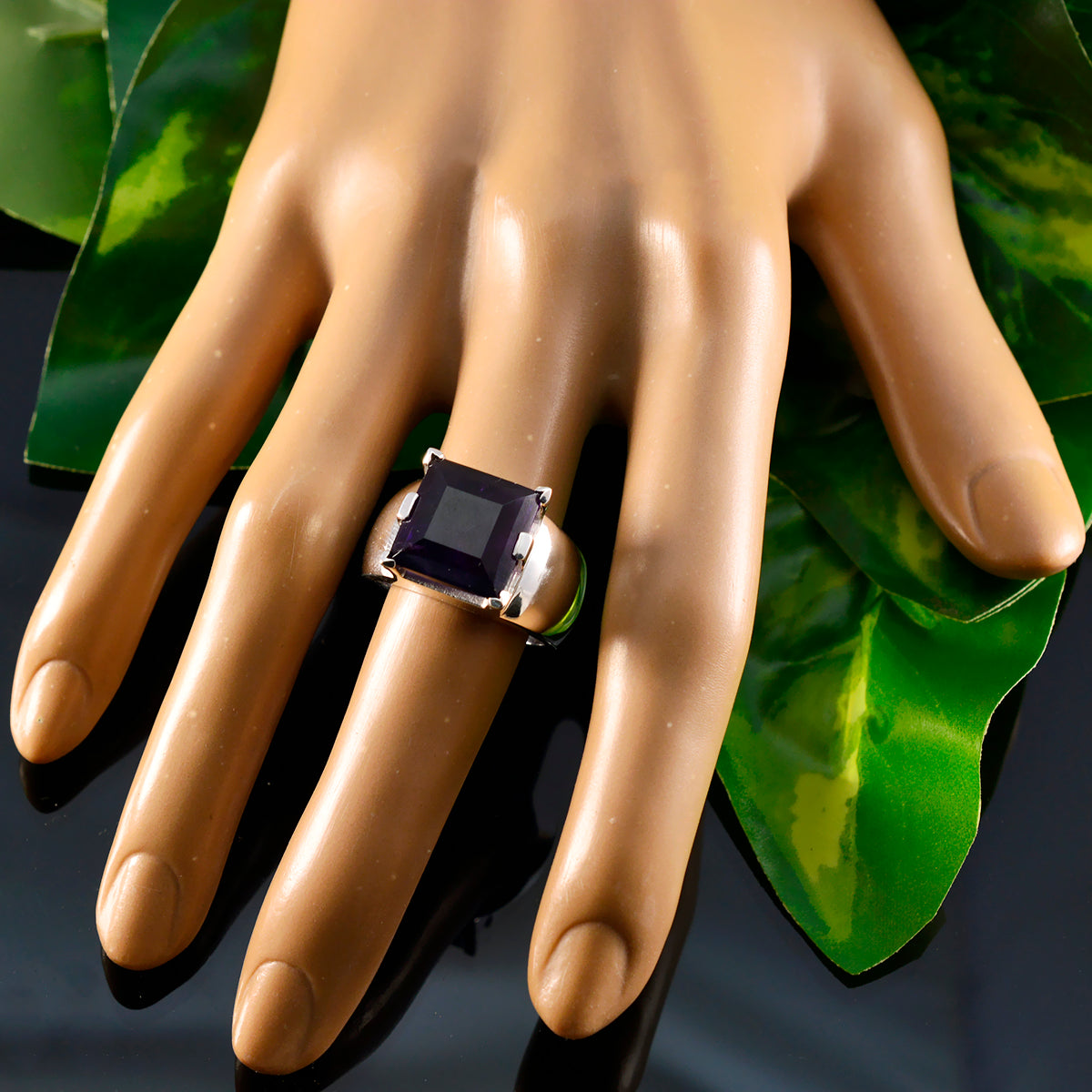 Camilla Retro Purple Solitaire Ring