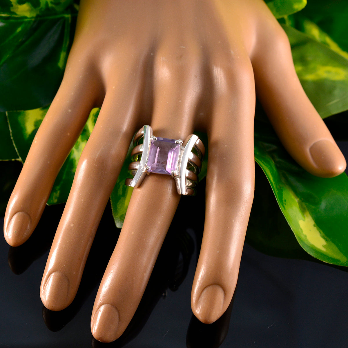Yasmine Heritage Purple Solitaire Ring