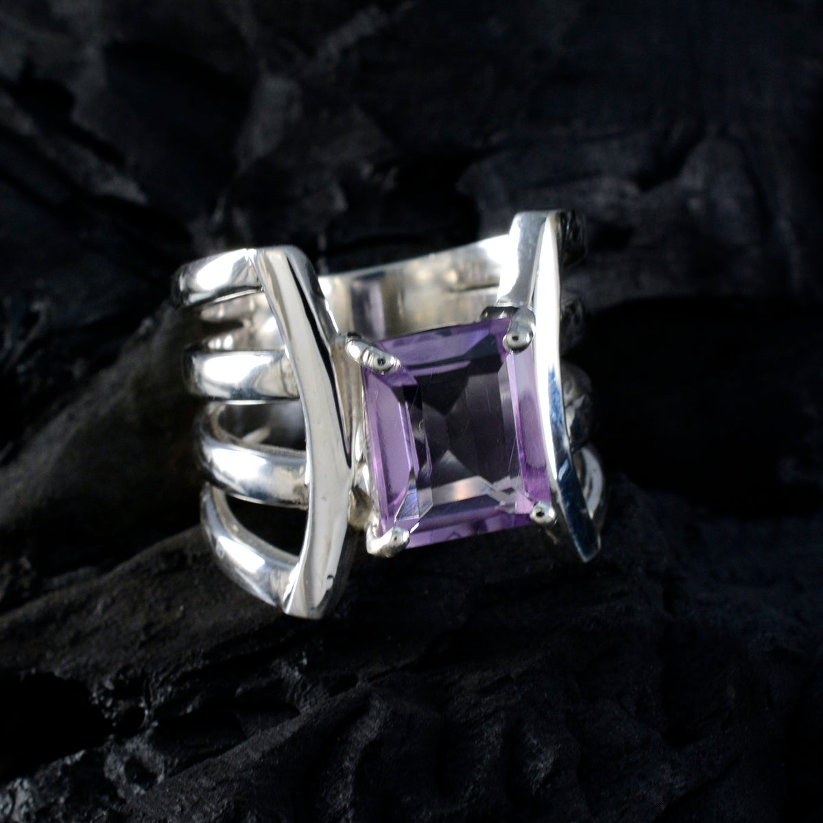 Yasmine Heritage Purple Solitaire Ring