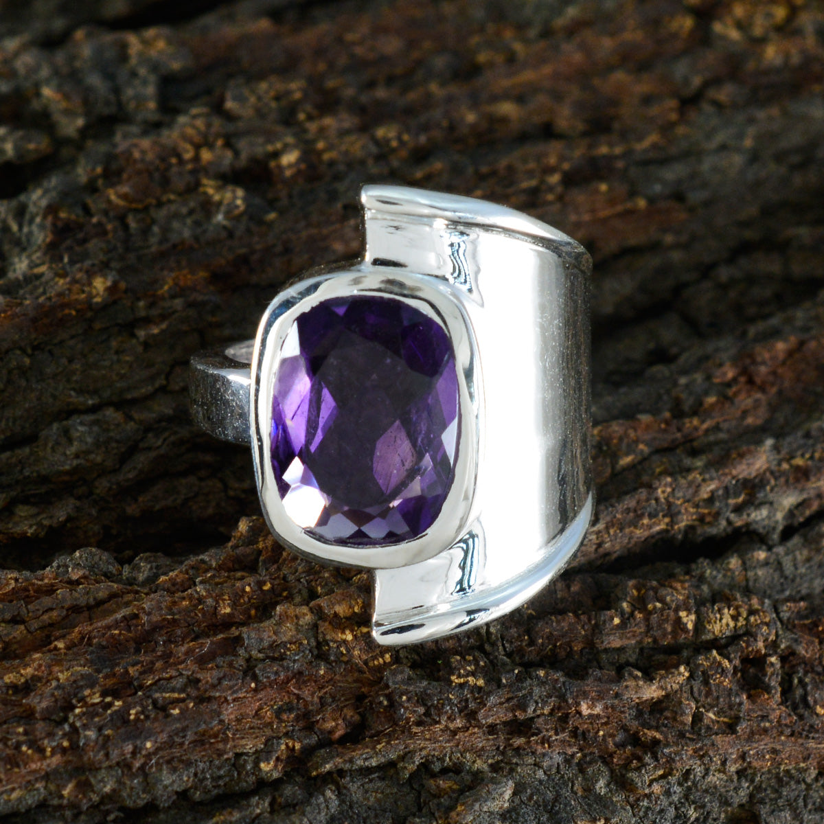 Camila Contemporary Purple Solitaire Ring