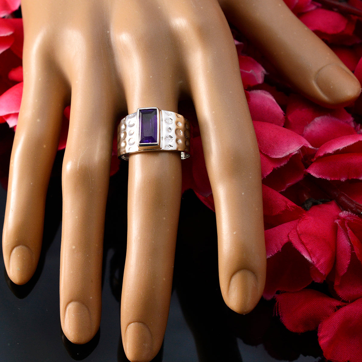 Yasmine Signet Purple Solitaire Ring