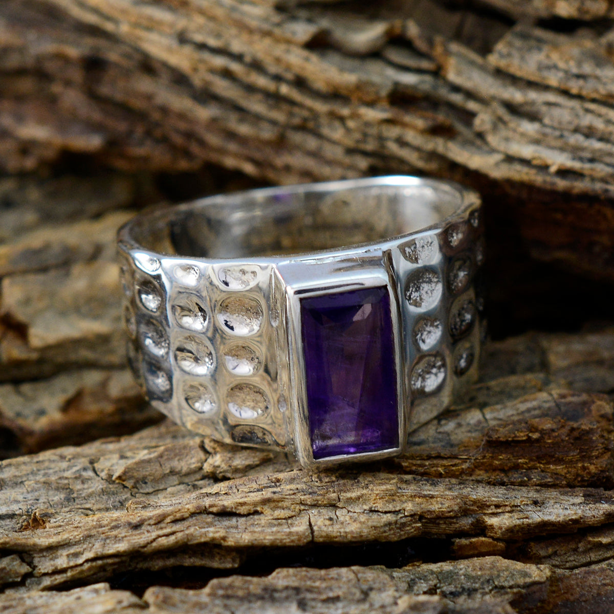 Yasmine Signet Purple Solitaire Ring