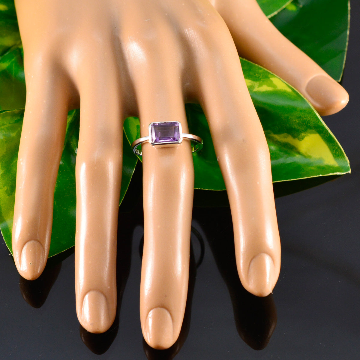 Araya Fairytale Purple Solitaire Ring