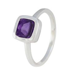 Lakshmi Feminine Purple Solitaire Ring
