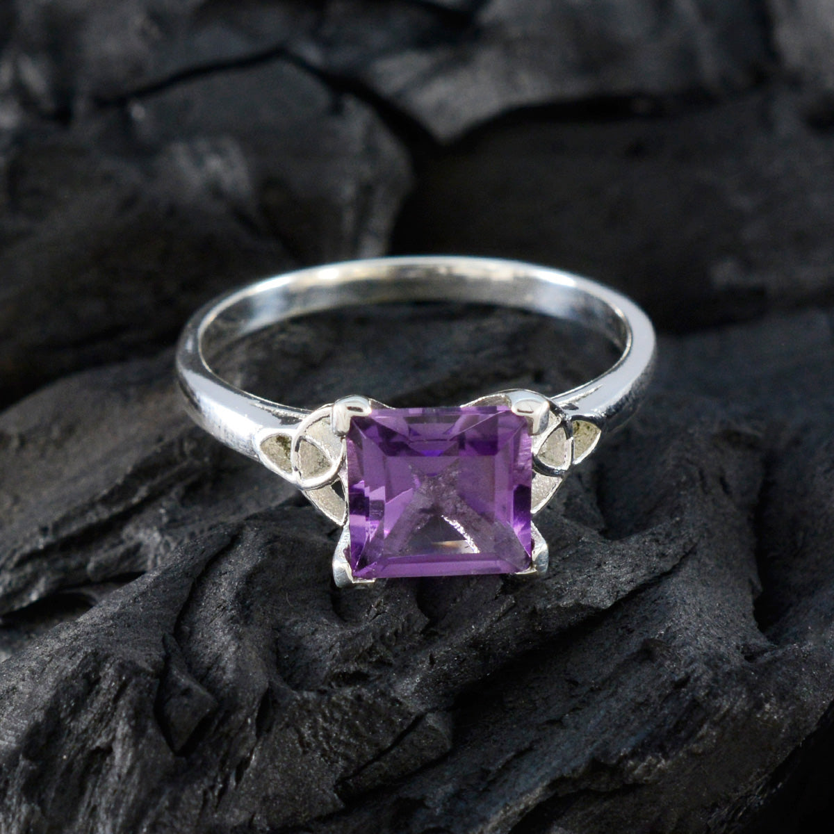 Scarlett Abstract Purple Solitaire Ring