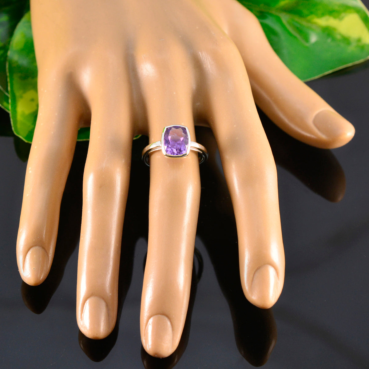 Aria Glamorous Purple Solitaire Ring