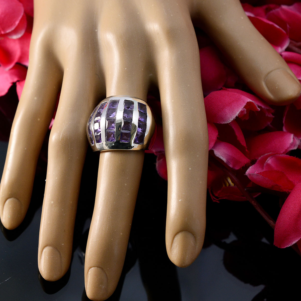Pauline Vintage Purple multiple Ring