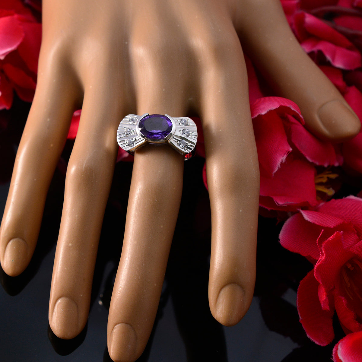 Pilar Modern Purple Halo Ring