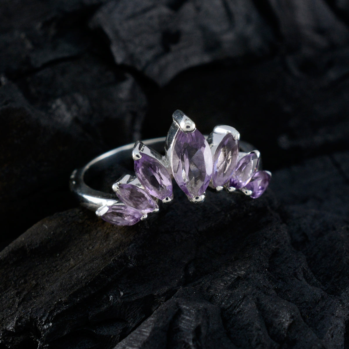 Araya crown Purple Hepta Ring