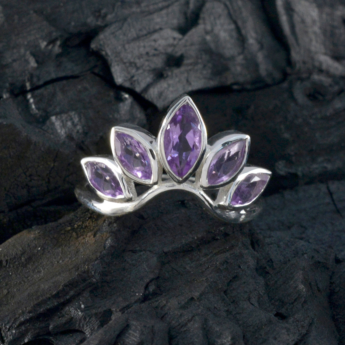 Ella crown Purple Penta Ring