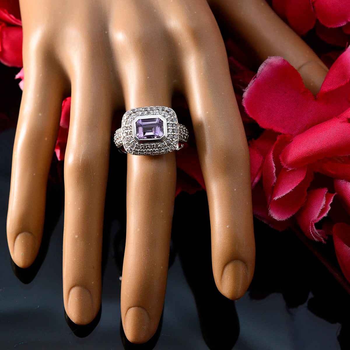 Marie Trendy Purple Halo Ring