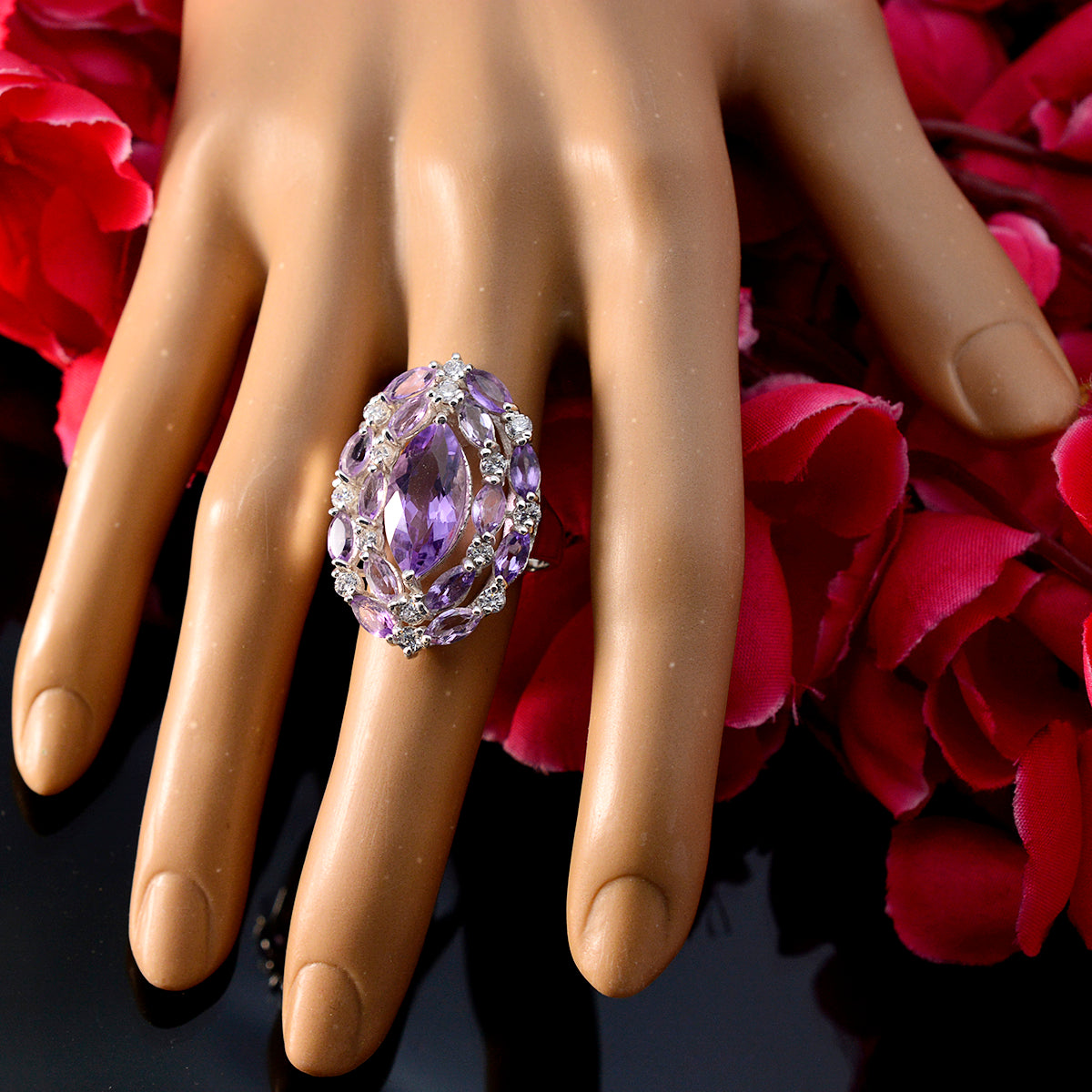 Lucia Modern Purple multiple Ring