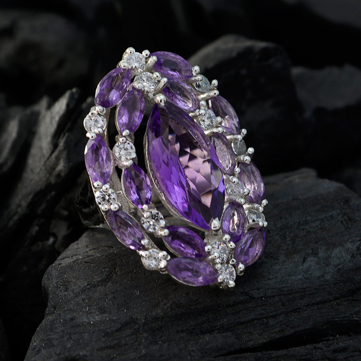 Lucia Modern Purple multiple Ring