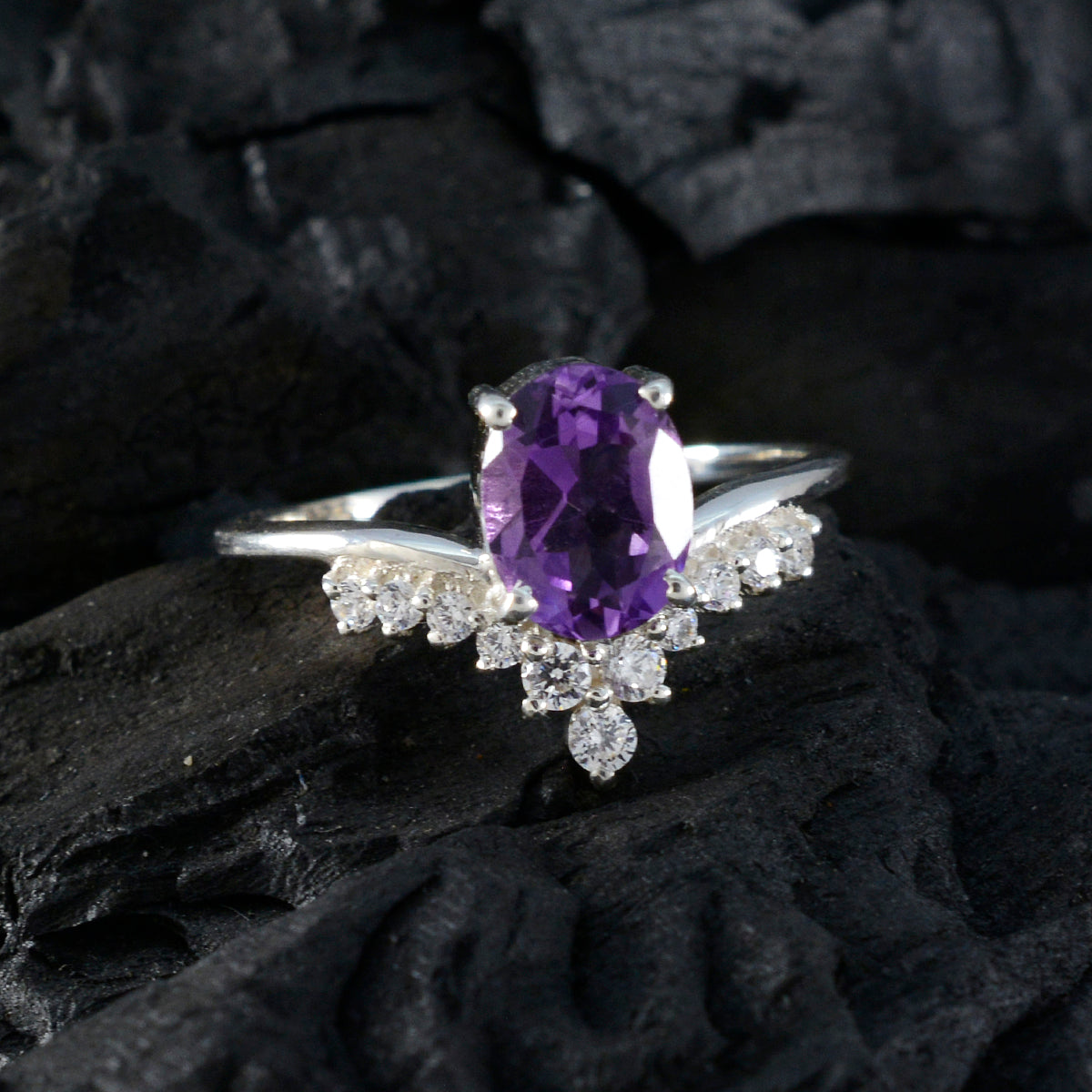 Jiwoo Fairytale Purple Halo Ring