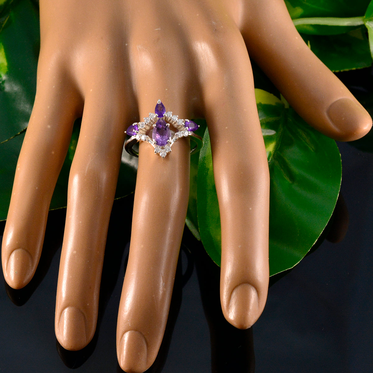 Siti Sophisticated Purple Halo Ring