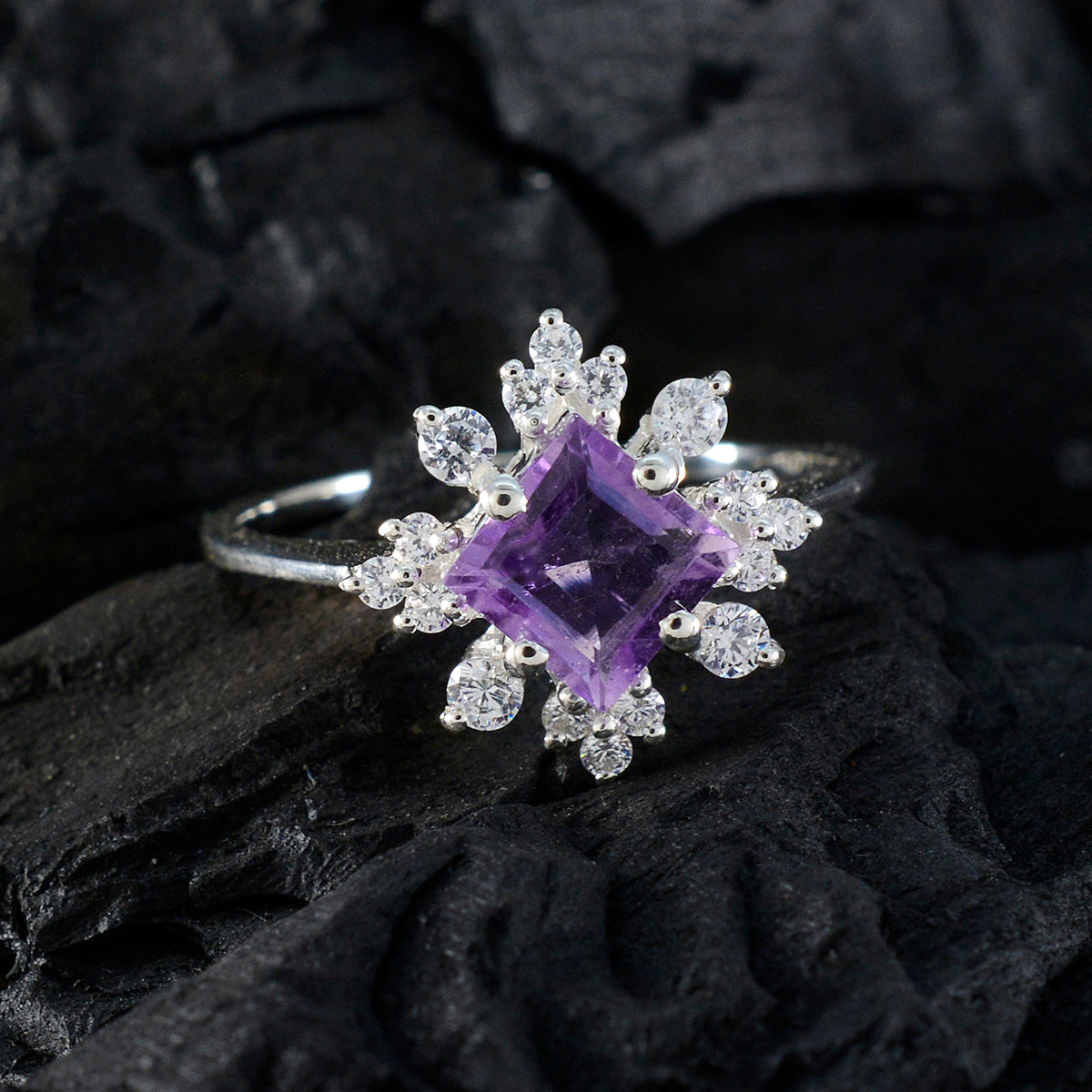 Hua Contemporary Purple Halo Ring