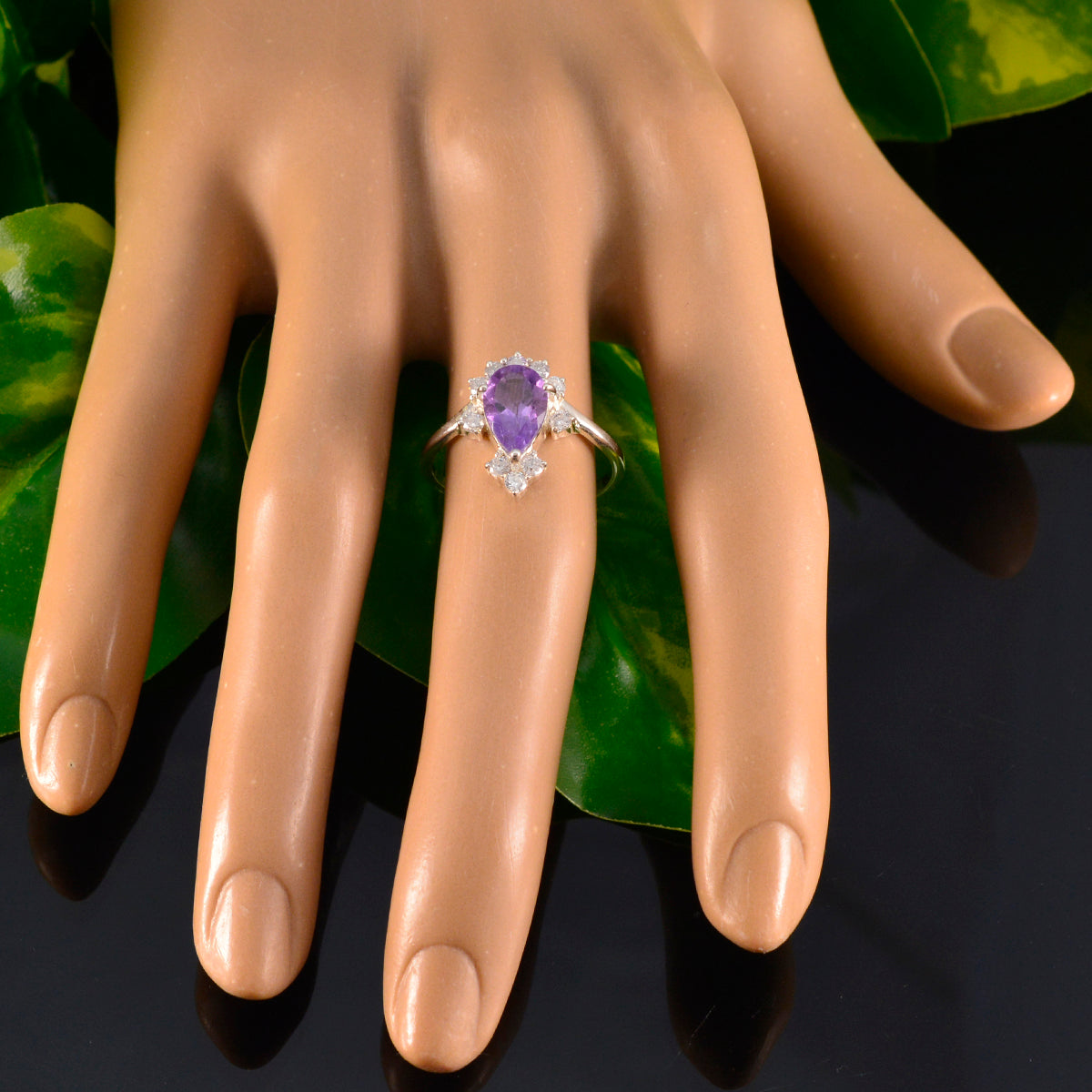 Xiu Fairytale Purple Halo Ring