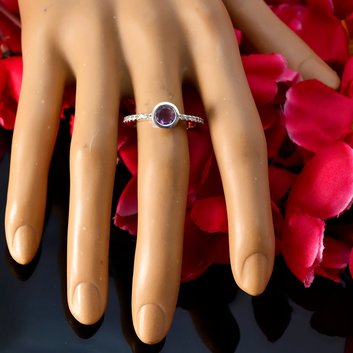 Naomi Glamorous Purple Halo Ring