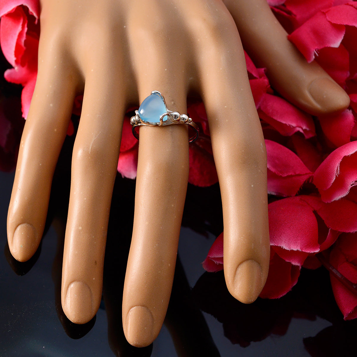 Clara Rope-Wire Blue Solitaire Ring