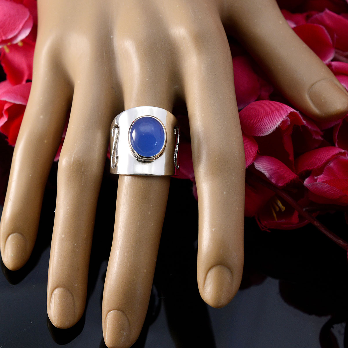 Amelia Filigree Blue Solitaire Ring