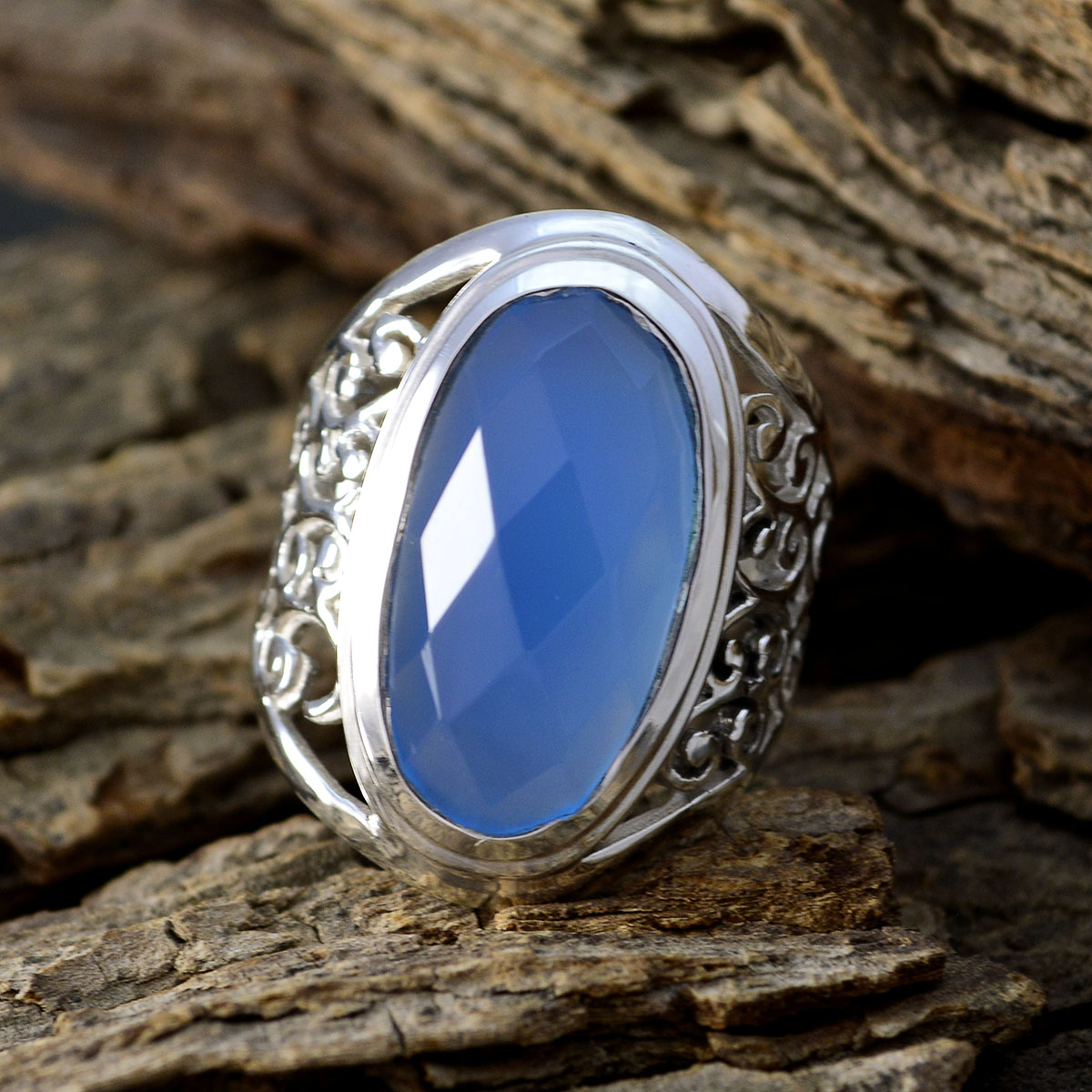 Dayana Filigree Blue Solitaire Ring