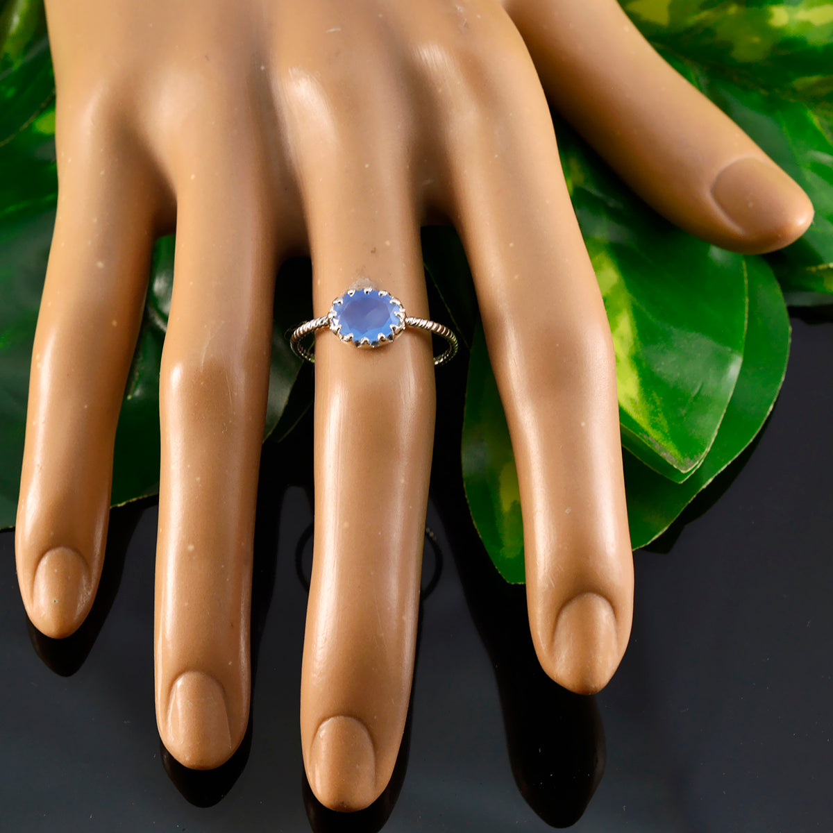 Dewi Twist Blue Solitaire Ring