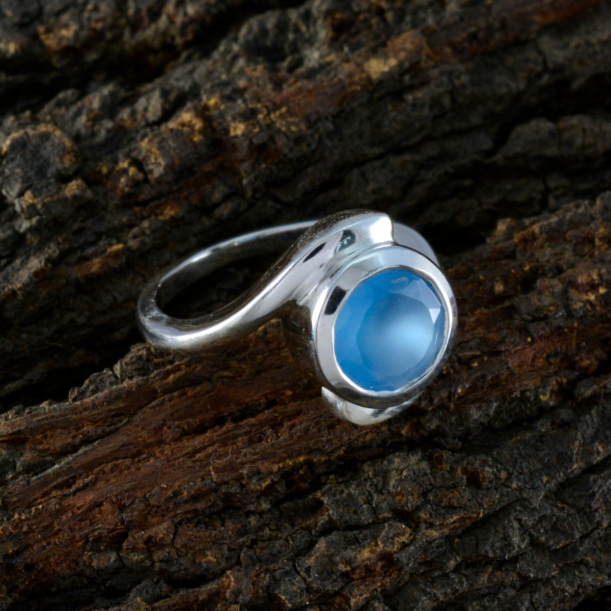 Valentina Contemporary Blue Solitaire Ring